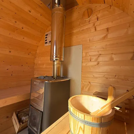 Agroturismo Zagroda Szczesliwych Zwierzat Murowana Goślina